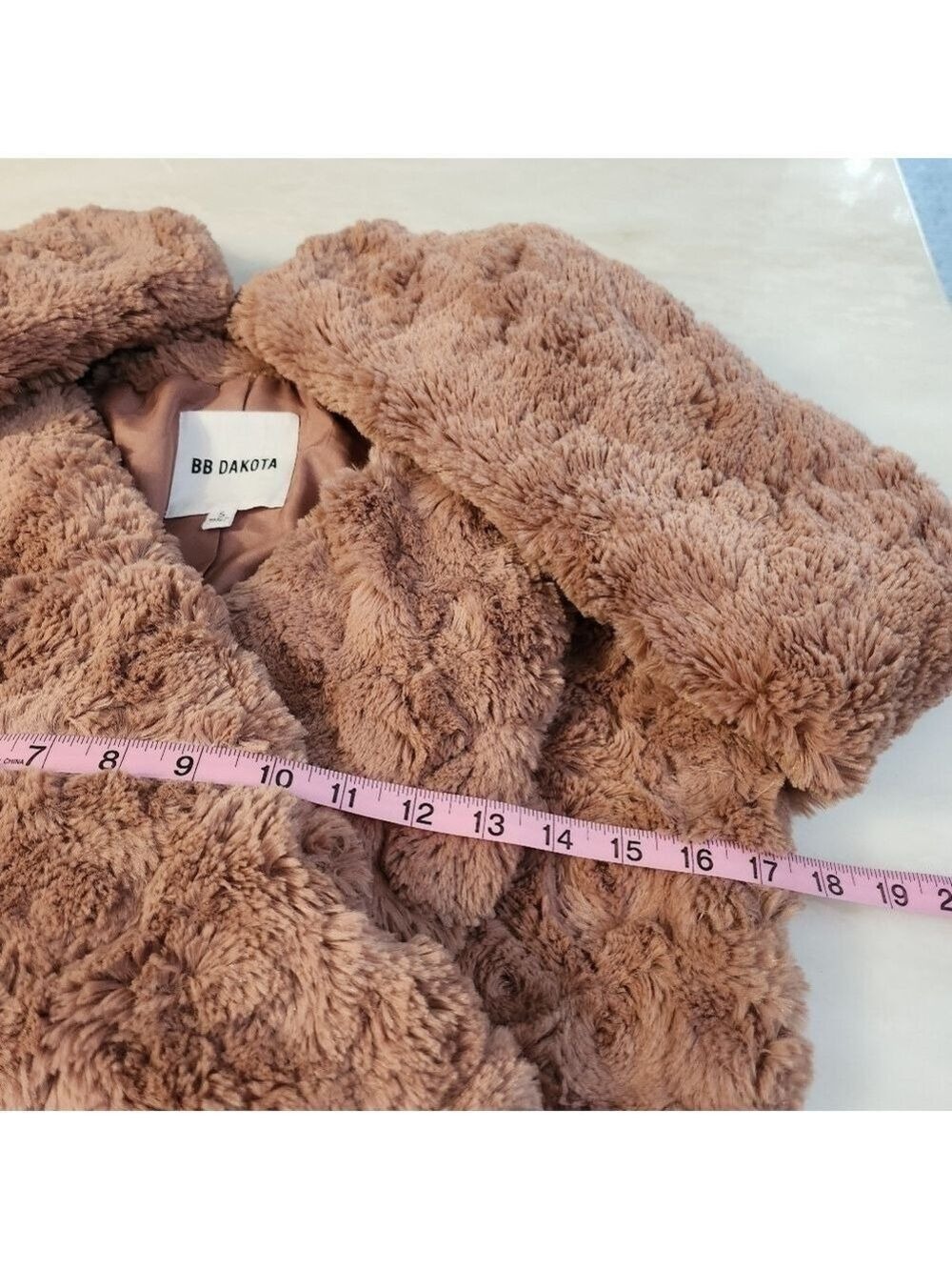 BB Dakota Blush Faux Fur Coat - Picture 8 of 9